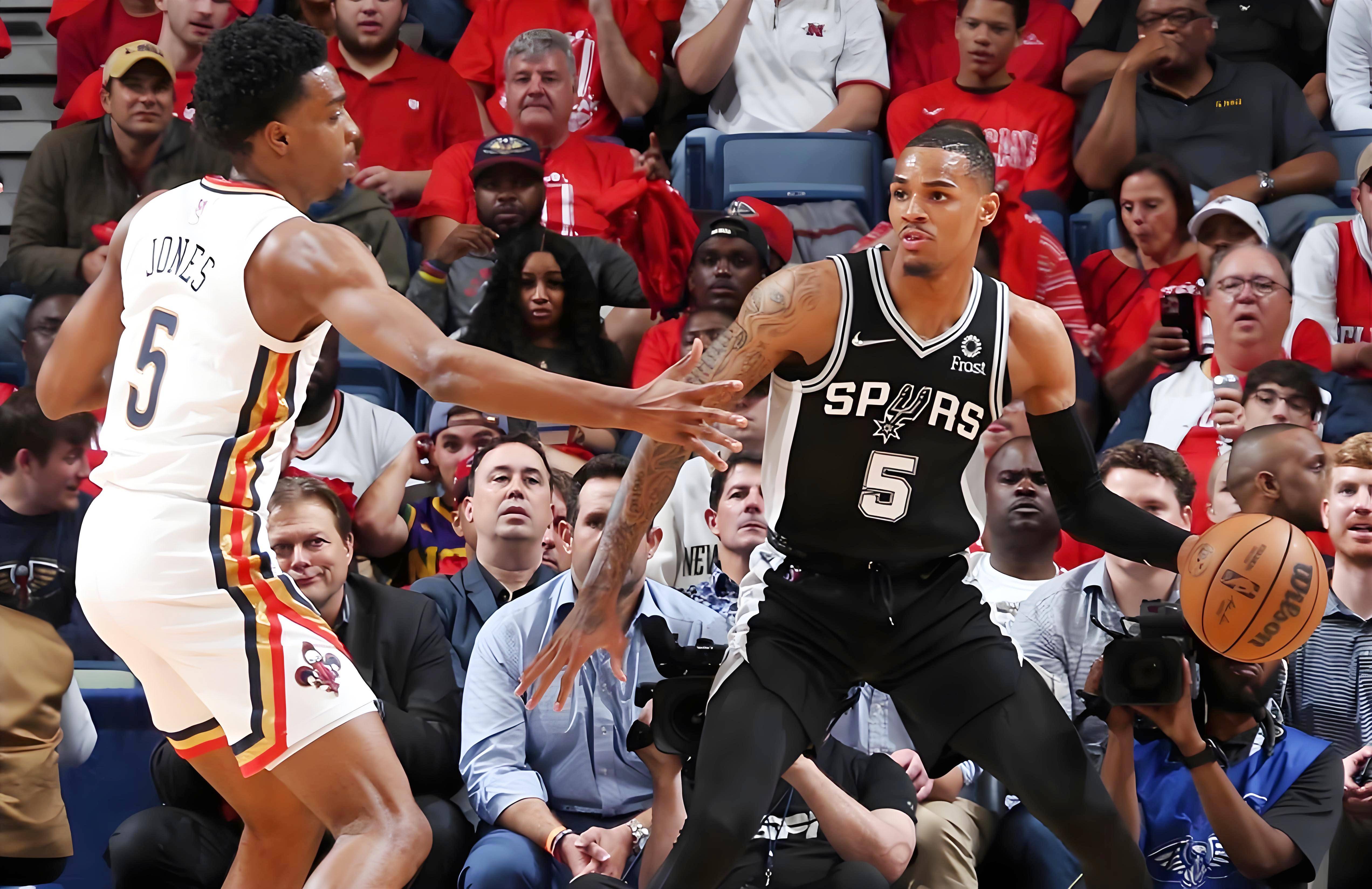 开云官方app入口-国王横扫湖人,加里纳利完成帽子戏法