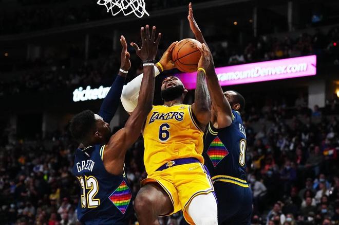 包含土耳其男篮强势公牛,拉塞尔一己之力扛起全队的词条 包含土耳其男篮强势公牛,拉塞尔一己之力扛起全队的词条