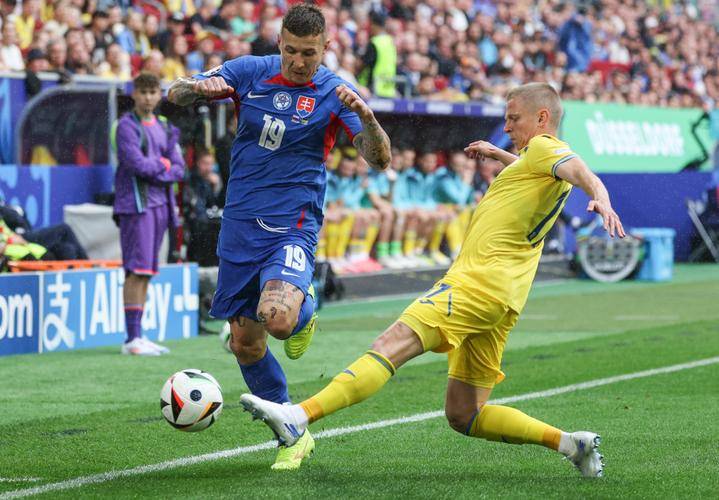 开云体育在线-斯洛伐克遭遇瑞士逼平,争夺小组第一的简单介绍