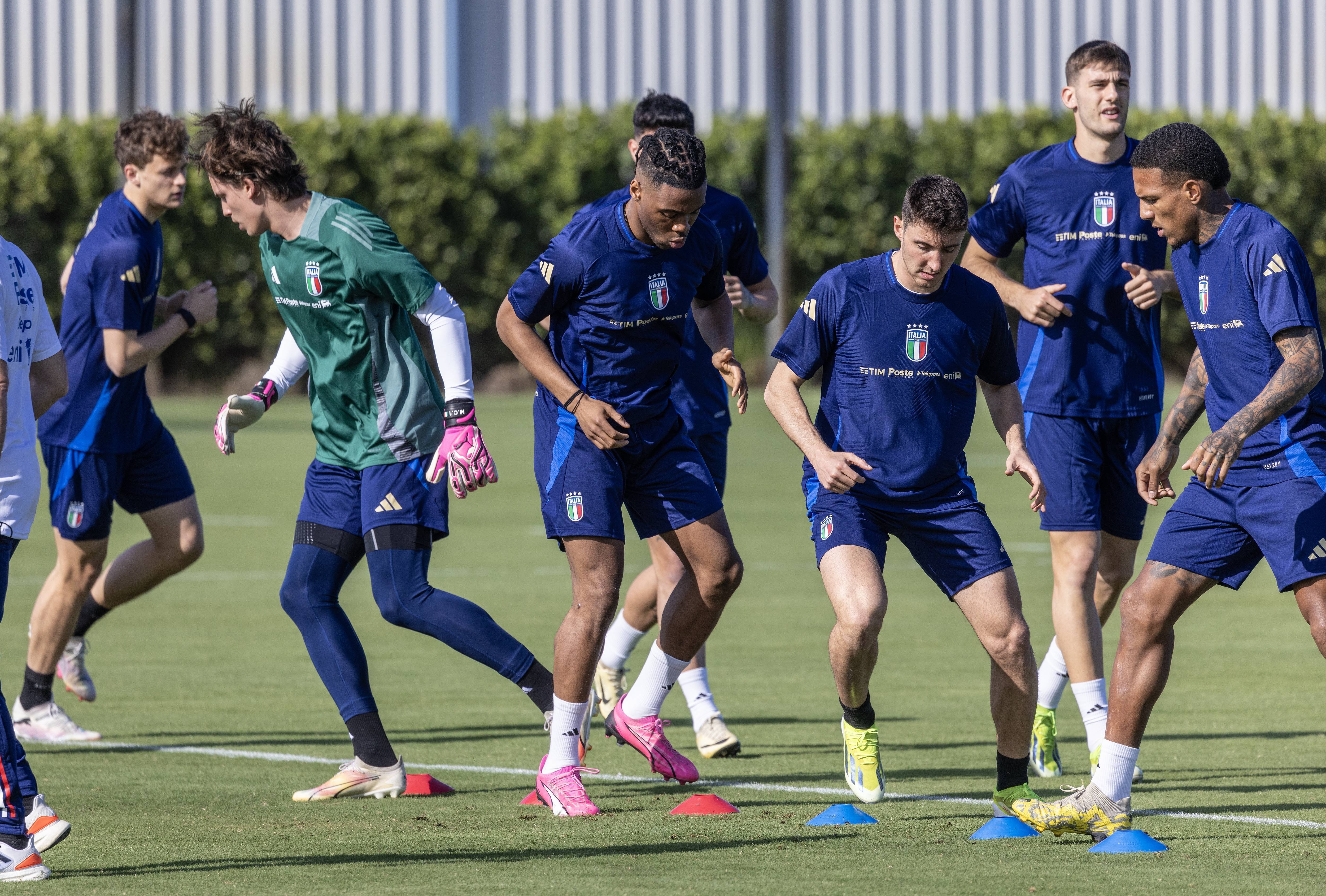 欧预赛关键对决：意大利战胜威尔士，晋级决赛赛事