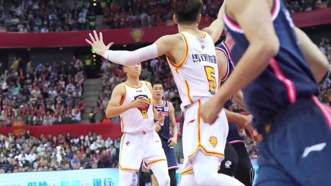 广东队实现五连胜,雄心蓄势待发的简单介绍 广东队实现五连胜,雄心蓄势待发的简单介绍