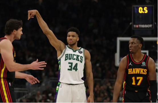 开云体育app-亚特兰大老鹰神勇赢球!密尔沃基雄鹿惨遭逆转的简单介绍
