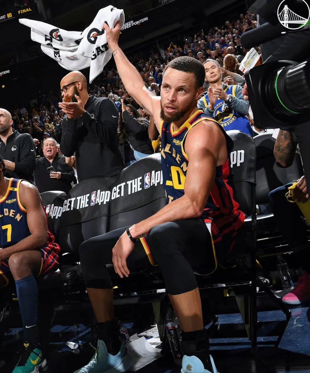 开云体育平台APP-勇士再次大胜对手,卫冕冠军气势如虹的简单介绍