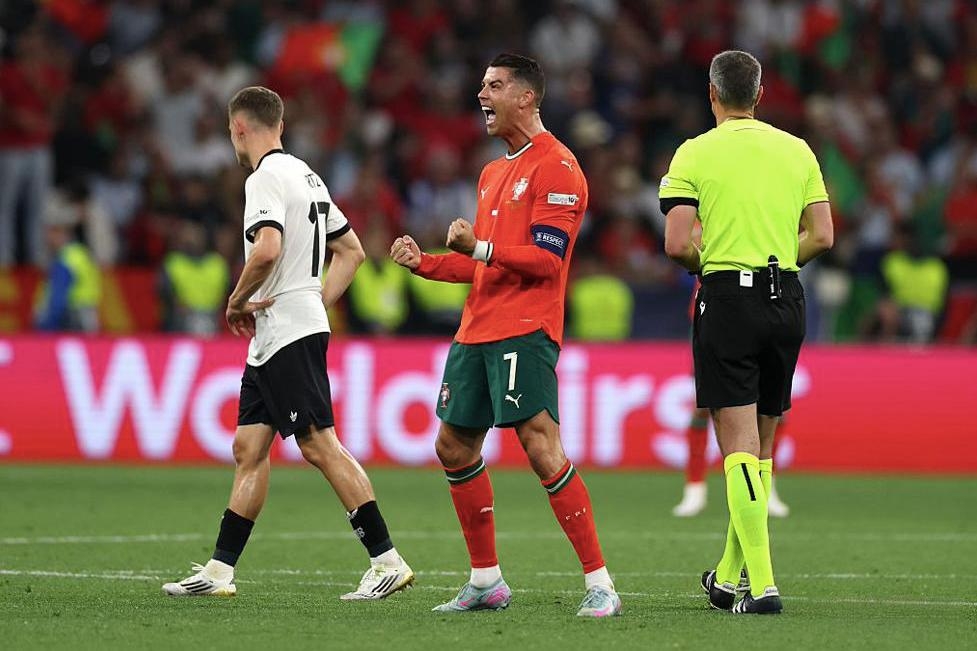 开云体育官方网站-瑞典队翻盘葡萄牙队,奥恰洛夫带队取胜的简单介绍