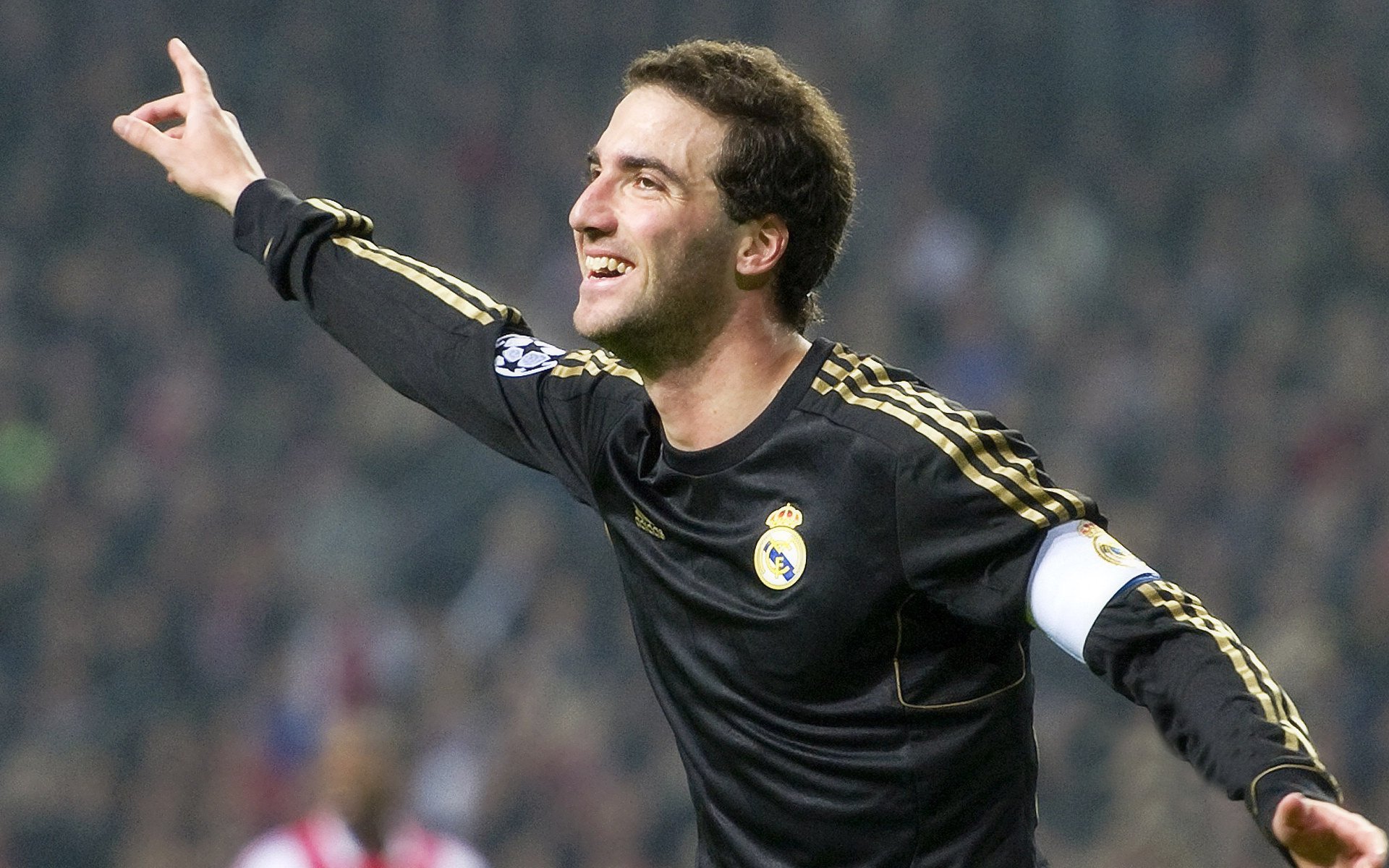 外交风云中的关键先生，阿什拉夫如何化解马里对比利时的封锁危机